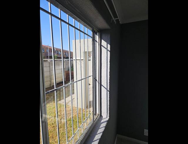 2 BEDROOM APARTMENT TO LET IN MORGENSTER